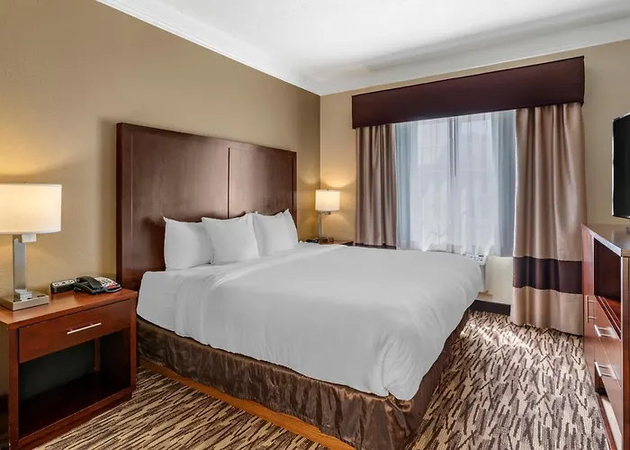 Comfort Suites Salem